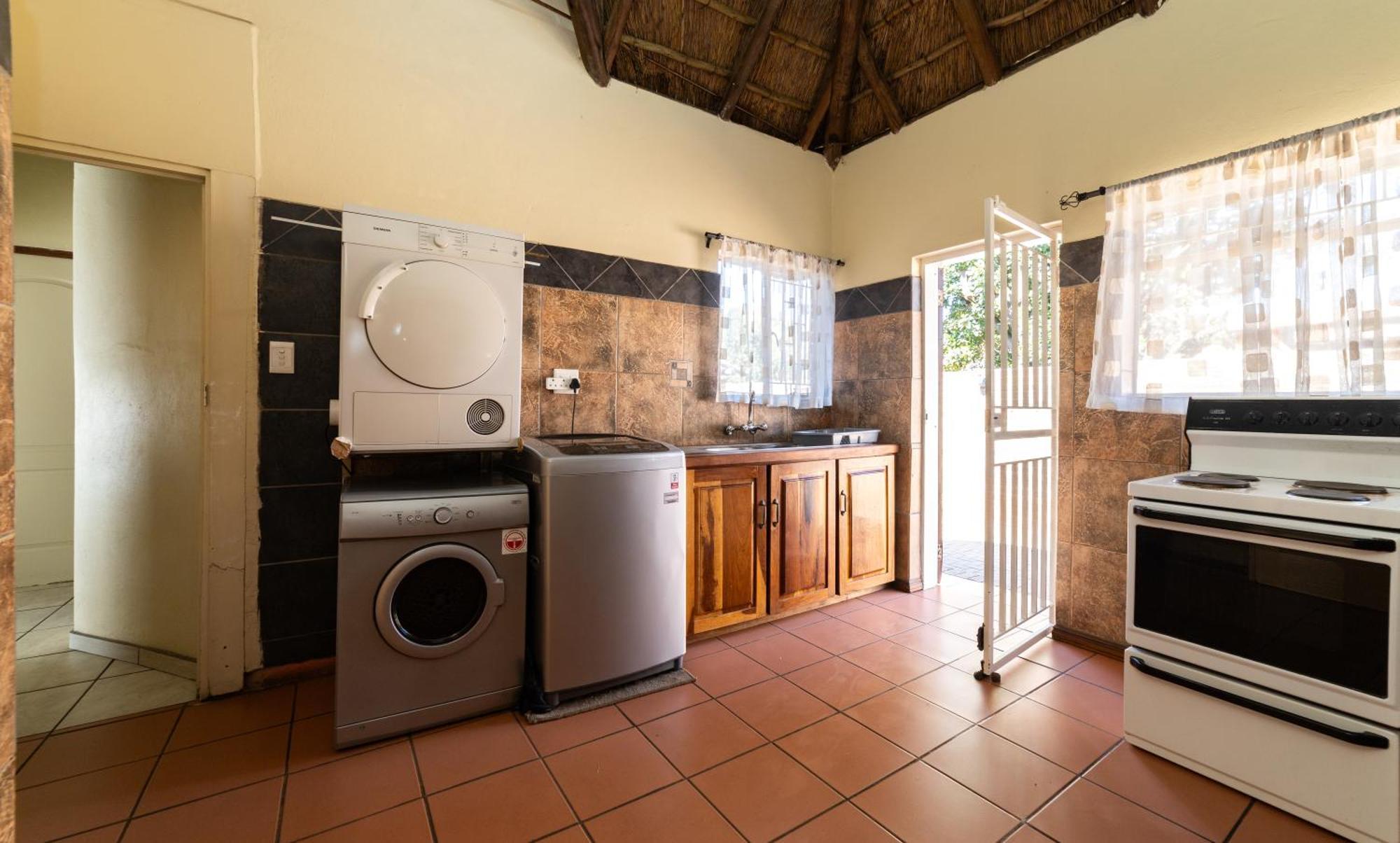 Thatch Haven Guesthouse Centurion Exterior foto