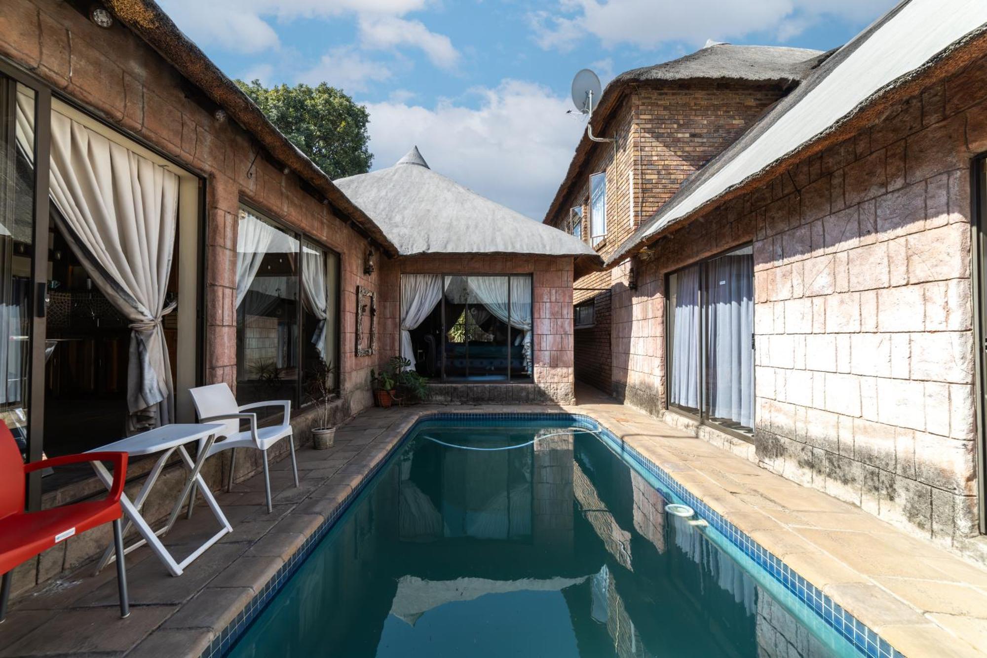 Thatch Haven Guesthouse Centurion Exterior foto
