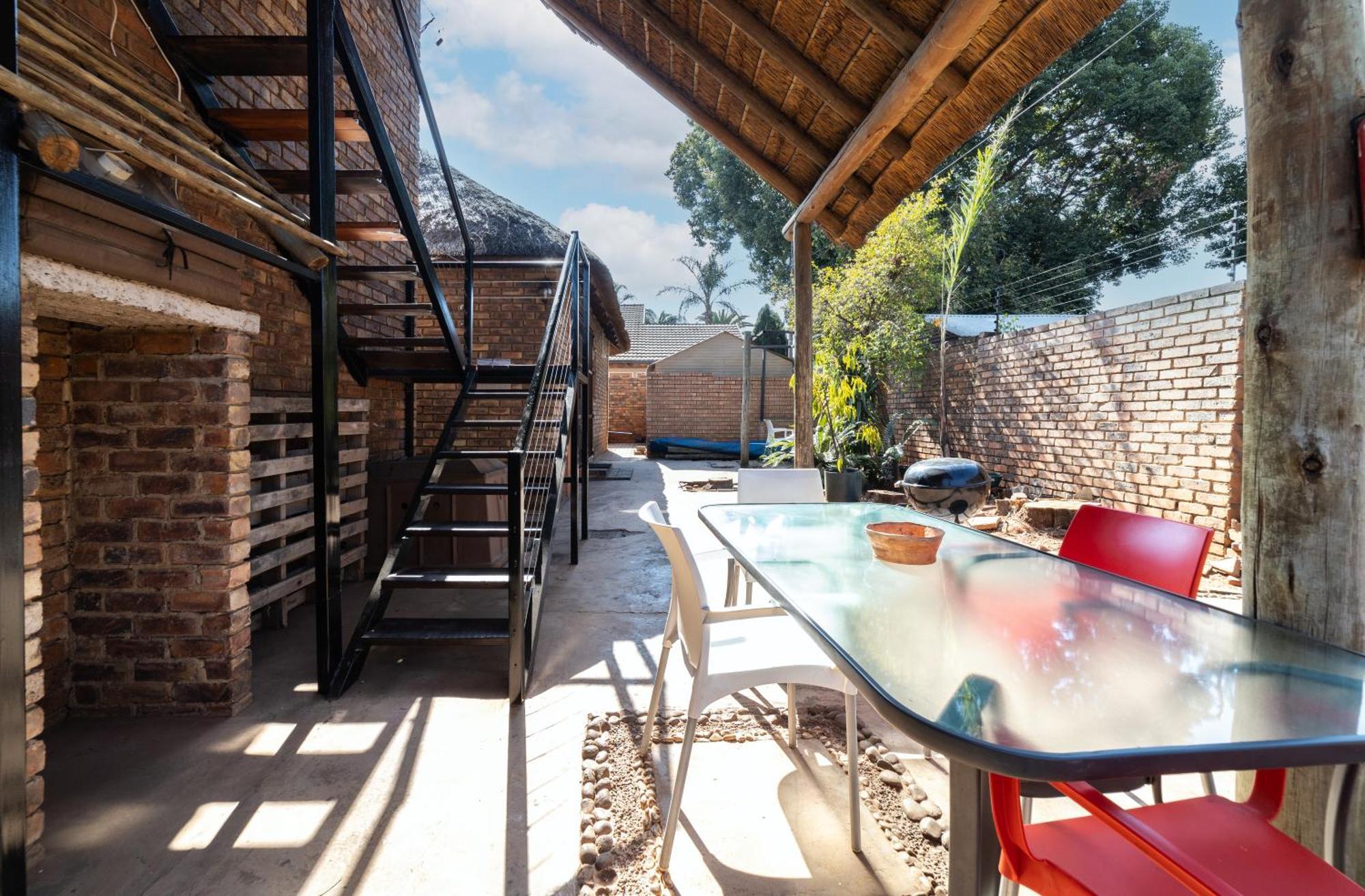 Thatch Haven Guesthouse Centurion Exterior foto